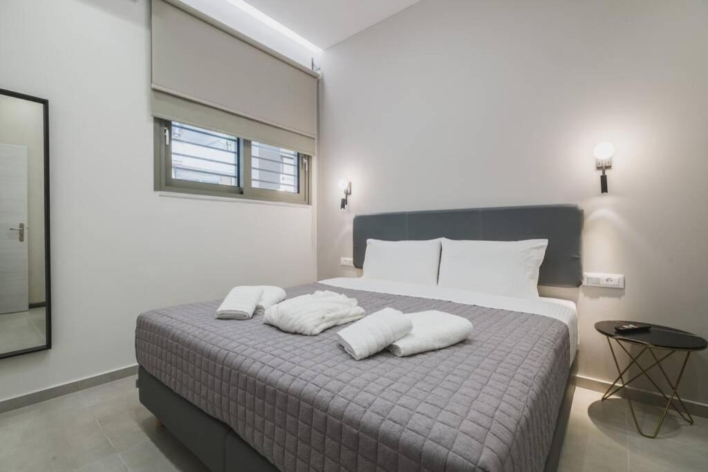 Peris 2 - Central Apt Near Old Town - Ac, Washer Chania  Eksteriør billede